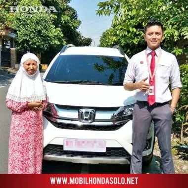 Konsumen Honda BRV E CVT Surakarta